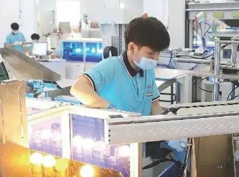 “5G+工業(yè)互聯(lián)網(wǎng)”的佛山樣本：先進(jìn)制造業(yè)如何跑出加速度？